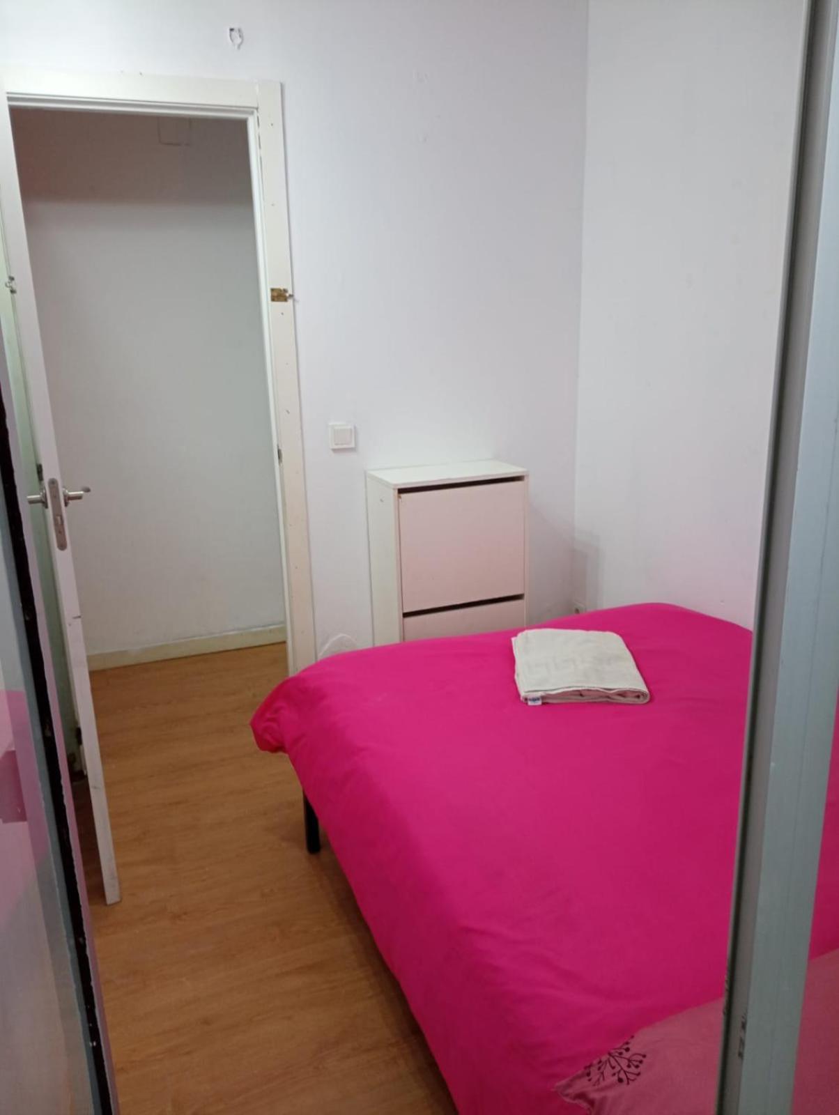Apartamento 3 Dormitorios En Sanchez Preciados มาดริด ภายนอก รูปภาพ