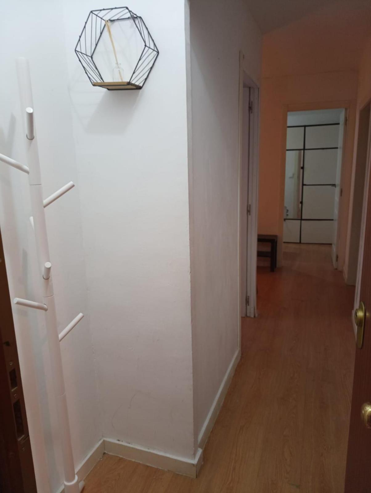 Apartamento 3 Dormitorios En Sanchez Preciados มาดริด ภายนอก รูปภาพ